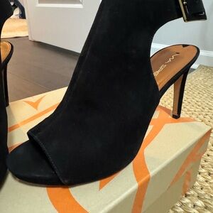 Via Spiga black suede heel